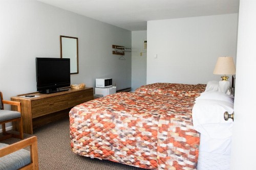 Starlite Motel - image 39