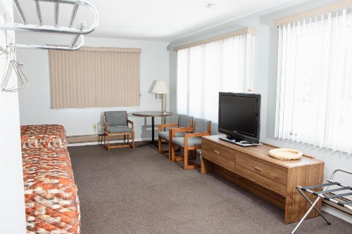 Starlite Motel - image 41