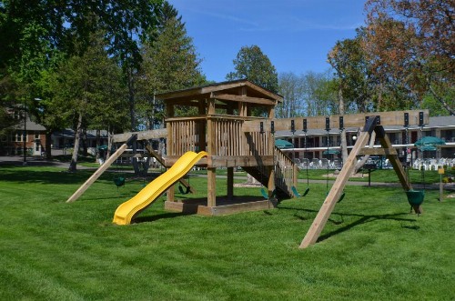Amber's Inn and Suites - image 30