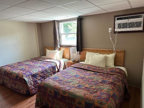 All Star Inn & Suites - image 21