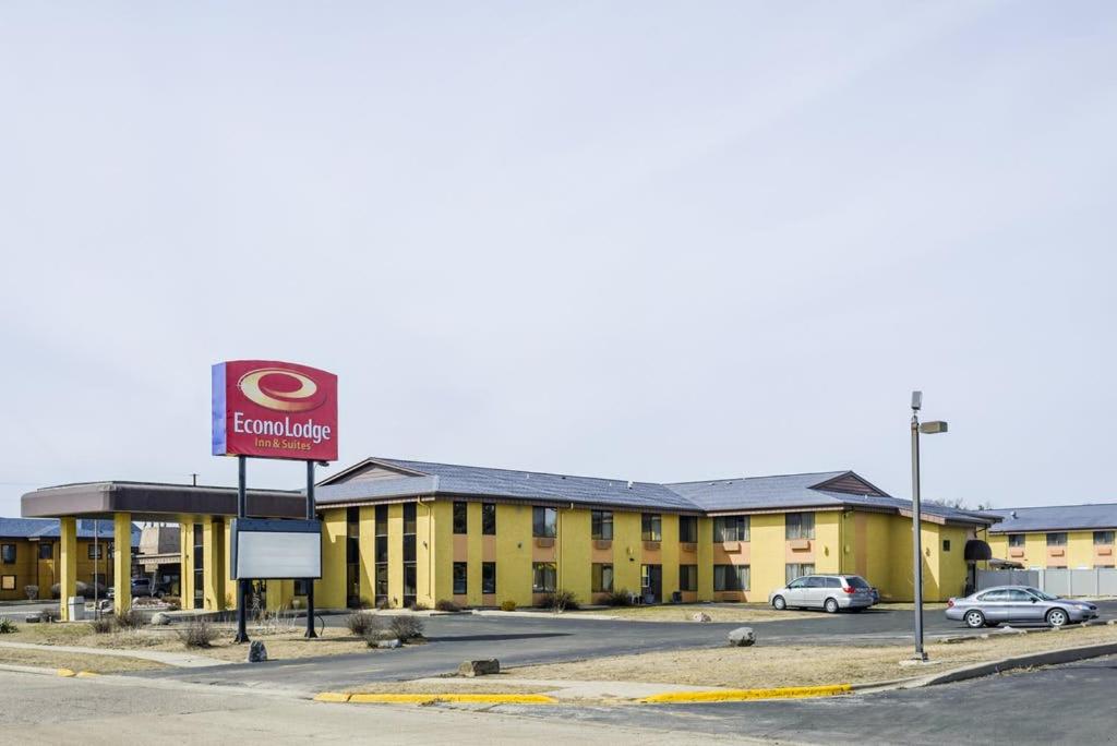 Econo Lodge Inn & Suites - main image