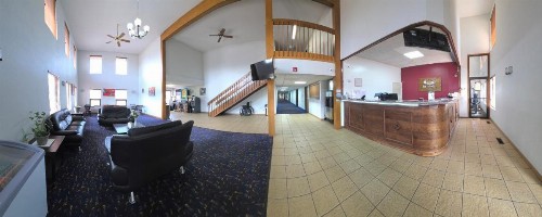 Econo Lodge Inn & Suites - image 40