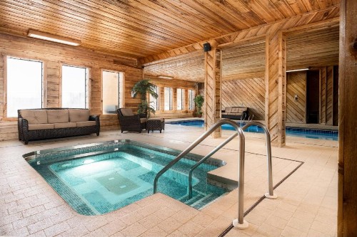 The VUE Boutique Hotel - image 36