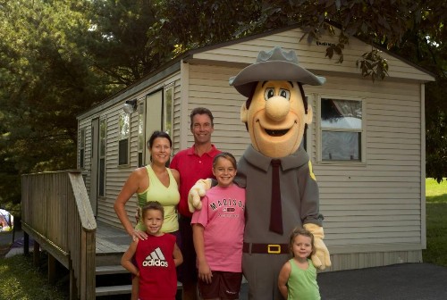 Yogi Bear's Jellystone Park Camp-Resort Wisconsin Dells - image 4