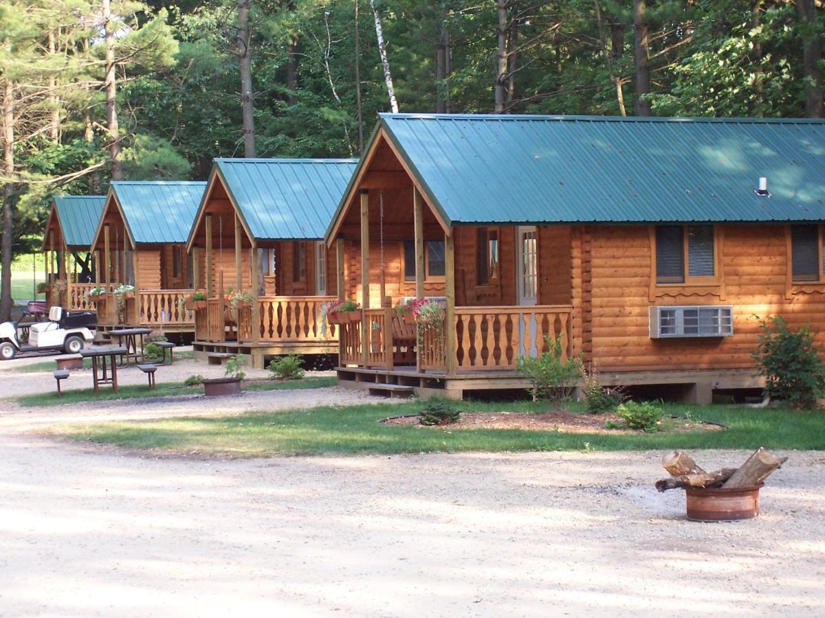 Yogi Bear's Jellystone Park Camp-Resort Wisconsin Dells - image 5