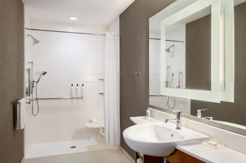 SpringHill Suites by Marriott Wisconsin Dells - image 13