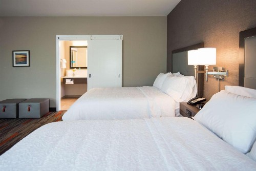 Hampton Inn and Suites at Wisconsin Dells Lake Delton - image 14