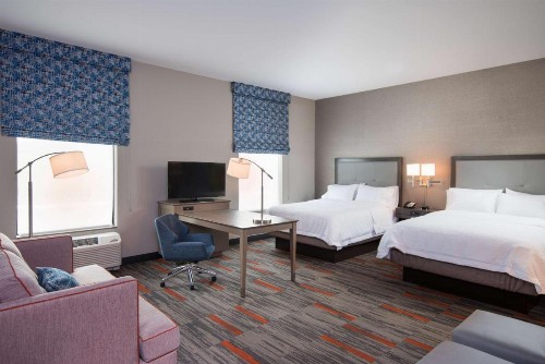 Hampton Inn and Suites at Wisconsin Dells Lake Delton - image 16