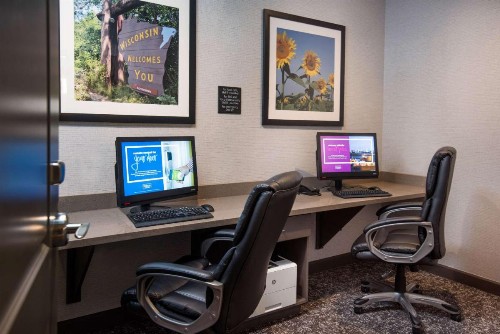 Hampton Inn and Suites at Wisconsin Dells Lake Delton - image 23