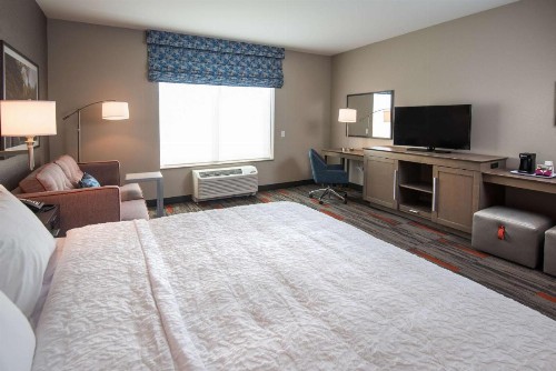 Hampton Inn and Suites at Wisconsin Dells Lake Delton - image 31