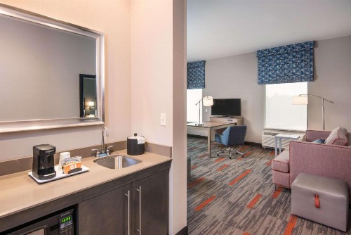 Hampton Inn and Suites at Wisconsin Dells Lake Delton - image 39
