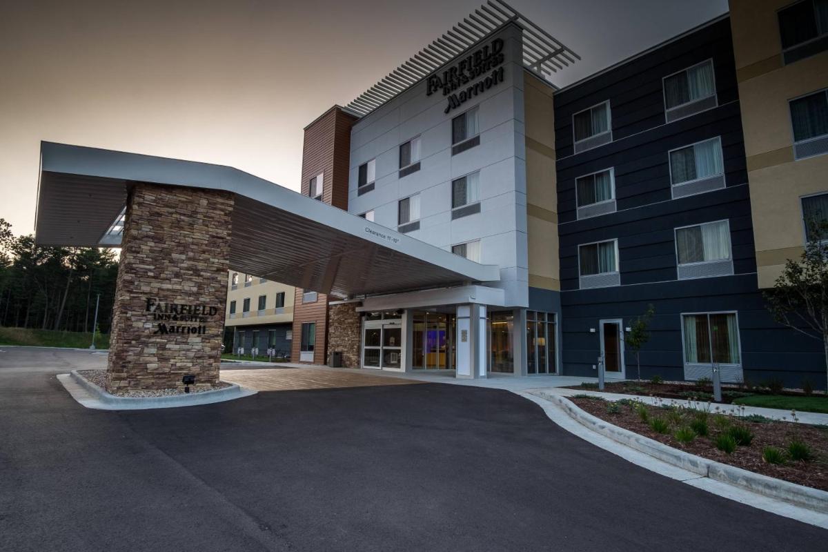 Fairfield Inn & Suites by Marriott Wisconsin Dells - main image