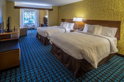 Fairfield Inn & Suites by Marriott Wisconsin Dells - image 20