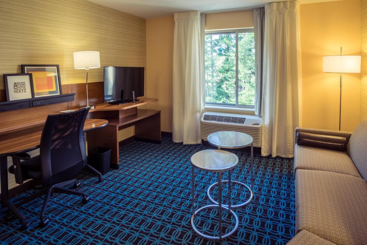 Fairfield Inn & Suites by Marriott Wisconsin Dells - image 3