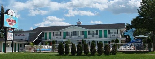 Colonial motel - image 24