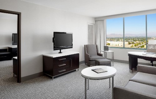 Hilton Woodland Hills/ Los Angeles - image 21
