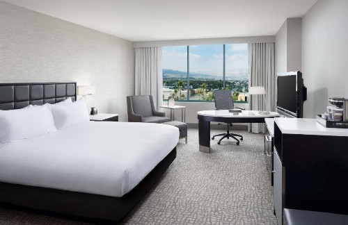 Hilton Woodland Hills/ Los Angeles - image 41