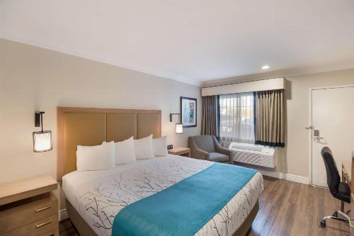Best Western Woodland Hills - image 13