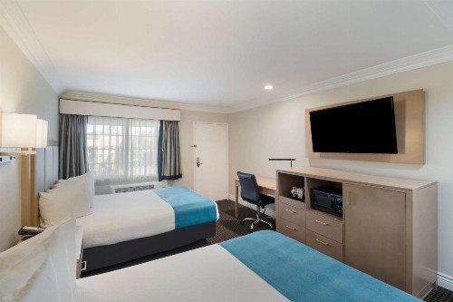 Best Western Woodland Hills - image 25