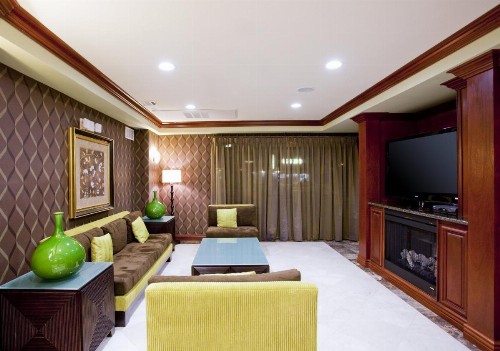 Holiday Inn Express Hotel & Suites Woodland Hills an IHG Hotel - image 24