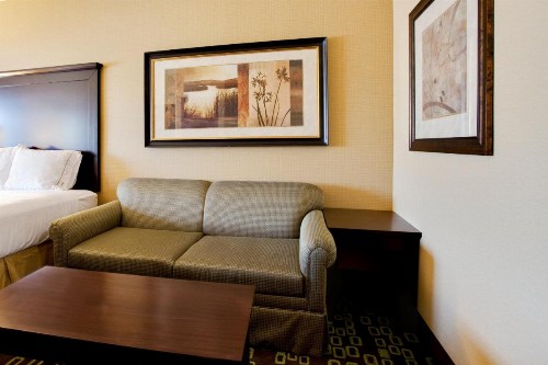 Holiday Inn Express Hotel & Suites Woodland Hills an IHG Hotel - image 29