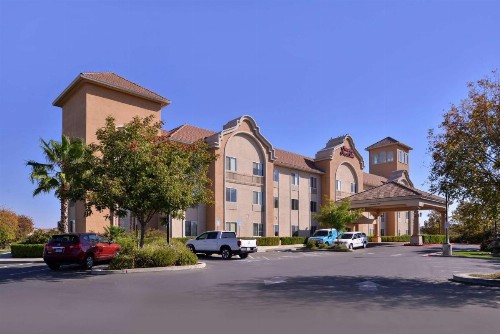 Hampton Inn & Suites Woodland-Sacramento Area - image 1