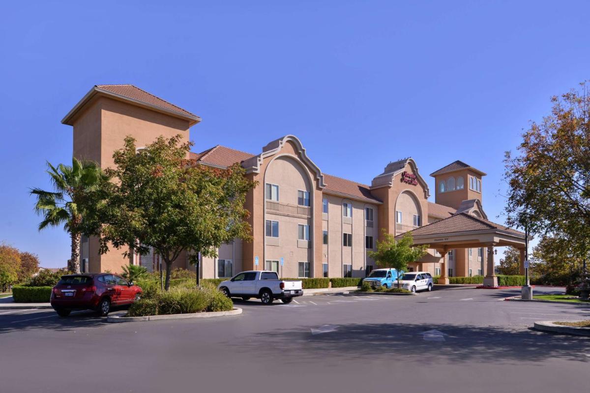 Hampton Inn & Suites Woodland-Sacramento Area - main image