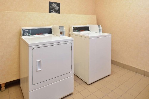 Hampton Inn & Suites Woodland-Sacramento Area - image 13