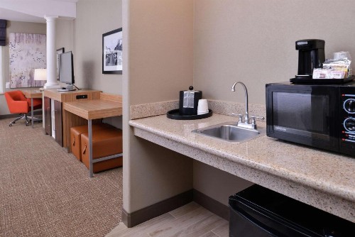 Hampton Inn & Suites Woodland-Sacramento Area - image 23