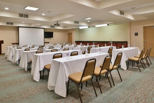 Hampton Inn & Suites Woodland-Sacramento Area - image 31