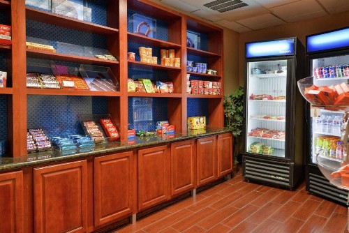 Hampton Inn & Suites Woodland-Sacramento Area - image 32
