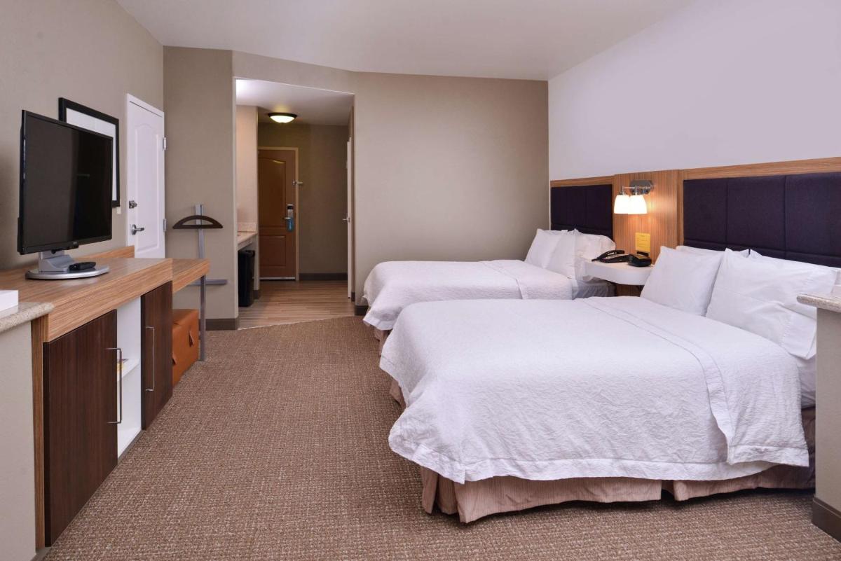 Hampton Inn & Suites Woodland-Sacramento Area - image 4