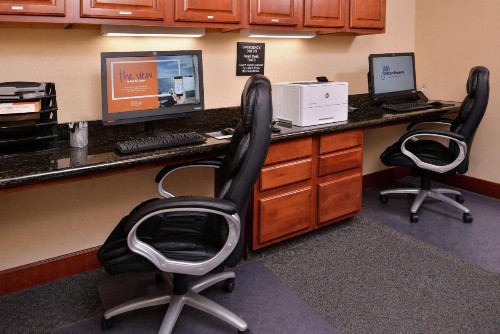 Hampton Inn & Suites Woodland-Sacramento Area - image 8