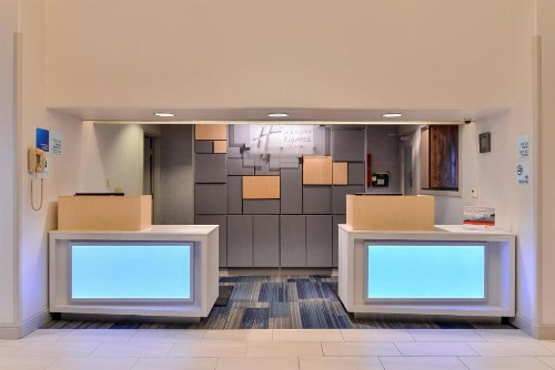 Holiday Inn Express Woodland an IHG Hotel - image 11
