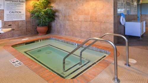 Holiday Inn Express Woodland an IHG Hotel - image 17