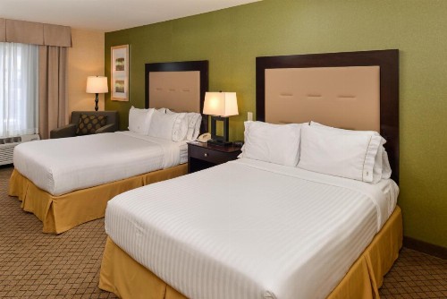 Holiday Inn Express Woodland an IHG Hotel - image 36