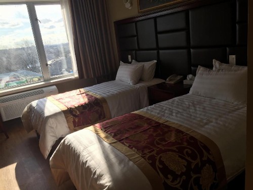 The Queens Hotel - image 14
