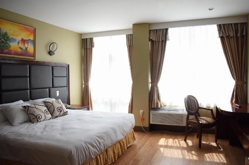 The Queens Hotel - image 24
