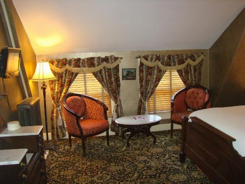 The Village Inn of Woodstock - image 10