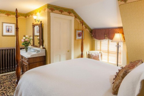 The Village Inn of Woodstock - image 30