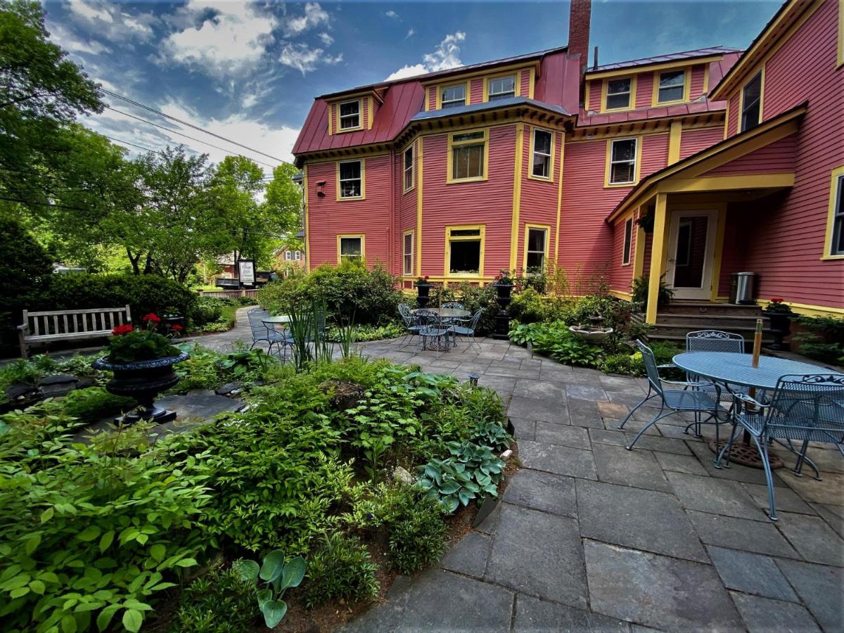 The Village Inn of Woodstock - image 7