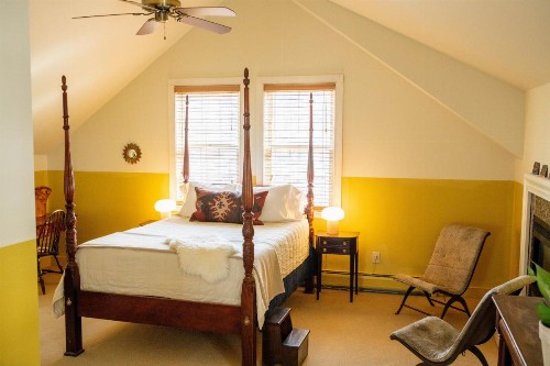 Charleston House - image 17