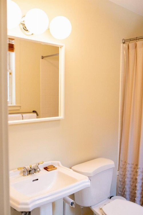 Charleston House - image 25