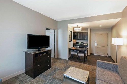 Homewood Suites by Hilton Waco - image 2