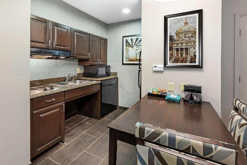 Homewood Suites by Hilton Waco - image 4