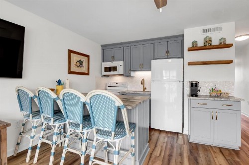 Sandpeddler Inn and Suites - image 31