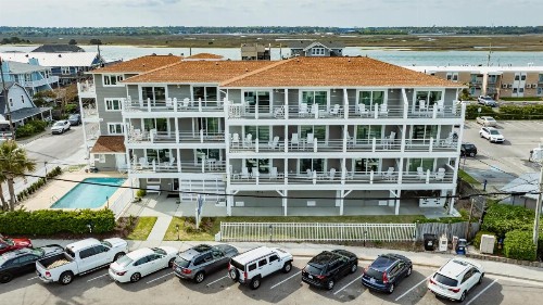 Sandpeddler Inn and Suites - image 38