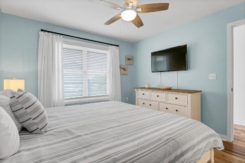 Sandpeddler Inn and Suites - image 42