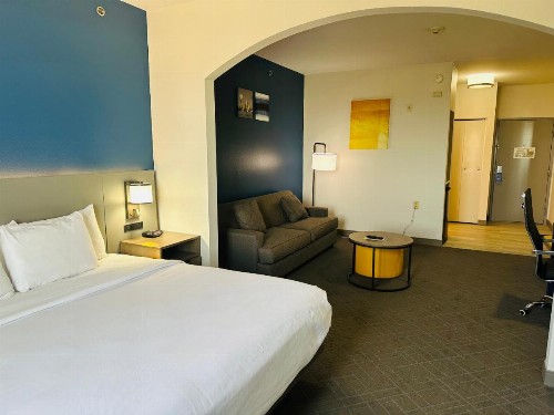 Best Western Plus Wylie Inn - image 38