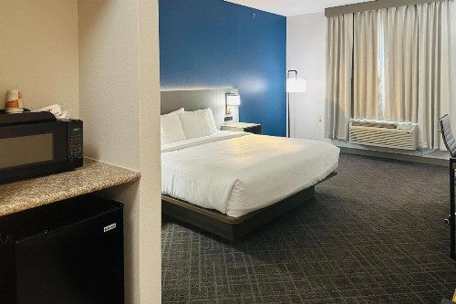 Best Western Plus Wylie Inn - image 5